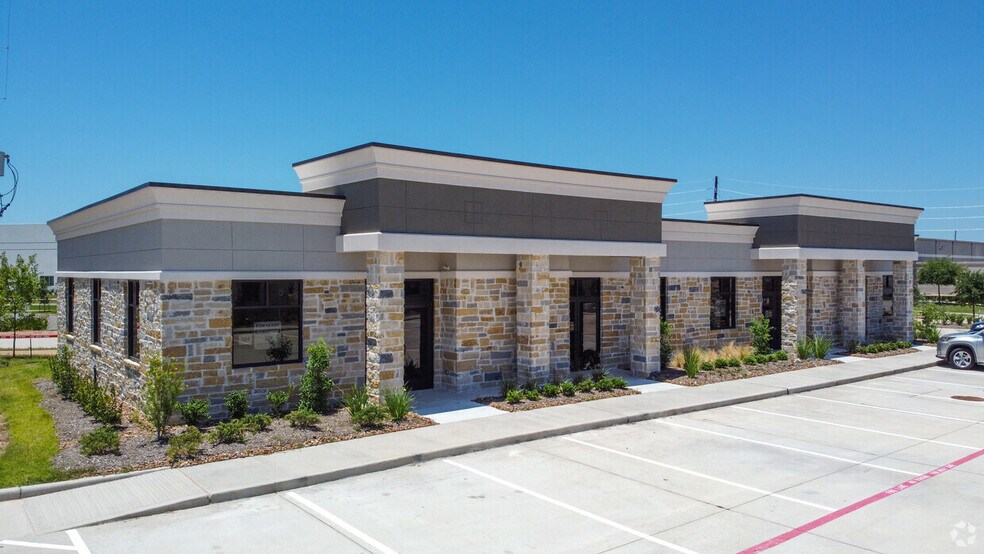 More Photos Of 830 Julie Rivers Dr, Sugar Land Medical For Sale