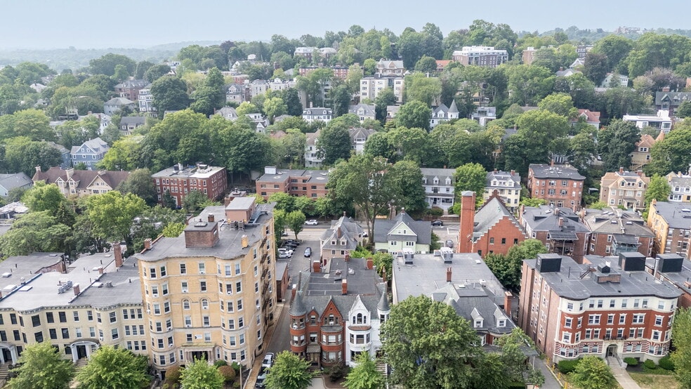 More Photos Of 1577 Beacon St, Brookline Medical For Lease
