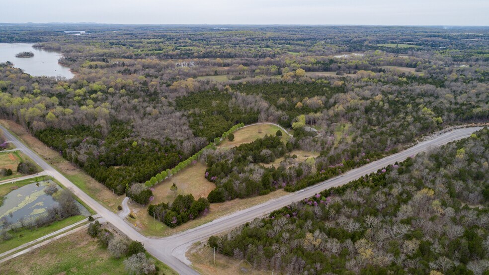 More Photos Of 11836 Mona Rd, Murfreesboro Office Residential For Sale