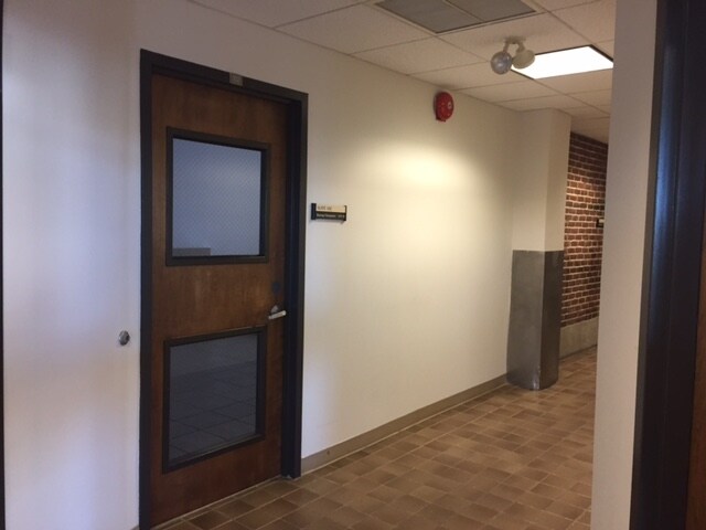 More Photos Of 3136 Hamilton Blvd, Allentown Office For Lease