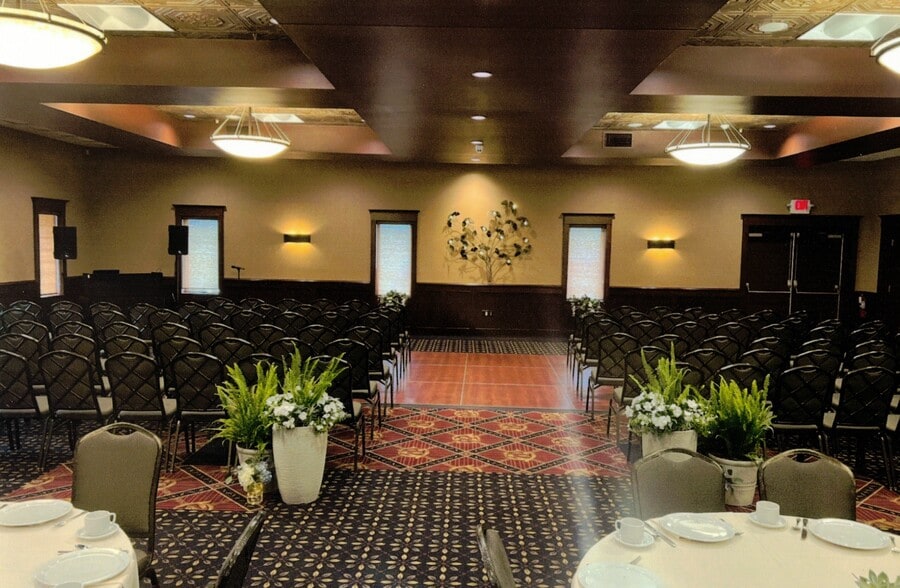 More Photos Of 3177 French Rd, De Pere Restaurant For Sale