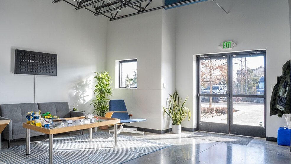 More Photos Of 3000 Airport Dr, Erie Light Manufacturing For Sale