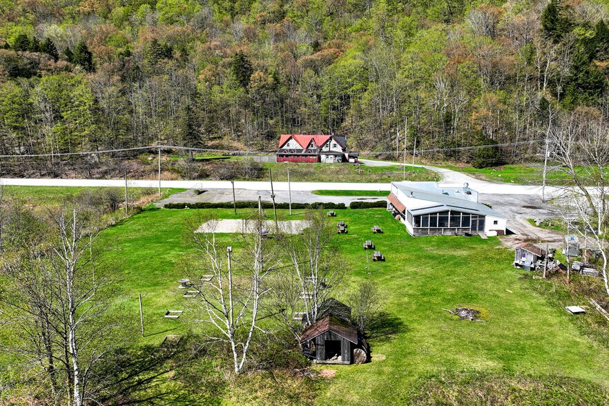 More Photos Of 5501 Route 4, Killington Restaurant For Sale