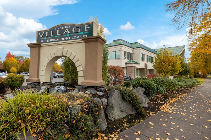 More Photos Of 413 29th St NE, Puyallup Loft Creative Space For Lease