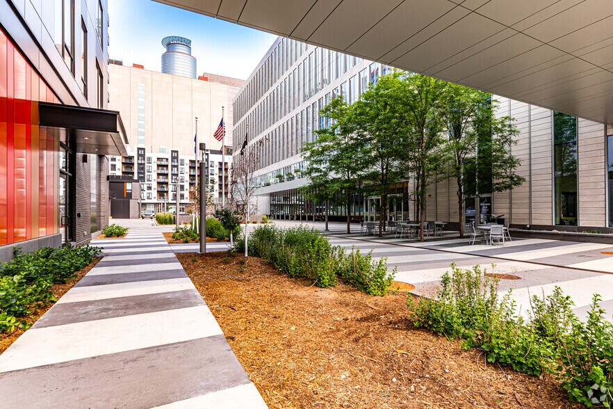 More Photos Of 650 Portland Ave S, Minneapolis Apartments For Lease