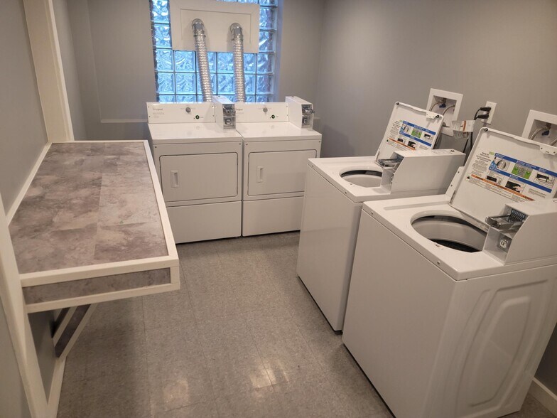 More Photos Of 25 W Chestnut St, Washington Apartments For Sale
