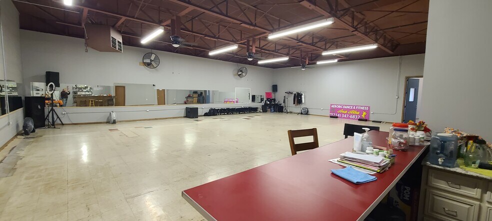 More Photos Of 5520 Military Pky, Dallas Industrial For Sale