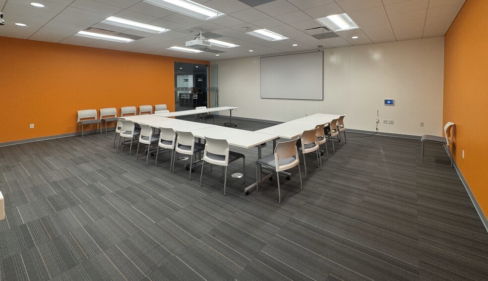 More Photos Of 5601 Barbados Blvd, Castle Hayne Office For Lease