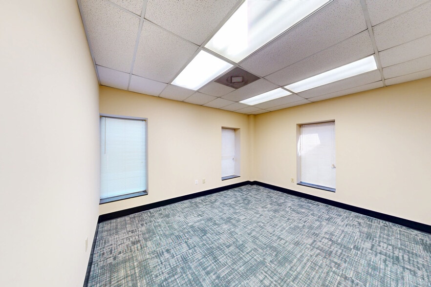 More Photos Of 121 Holt Industrial Cir, Acworth Warehouse For Sale