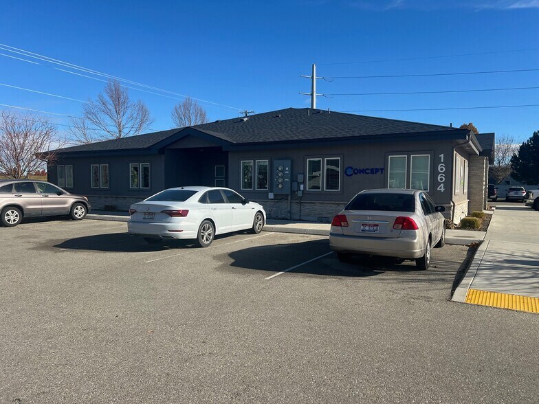 More Photos Of 1664 S Woodsage Ave, Meridian Office For Lease