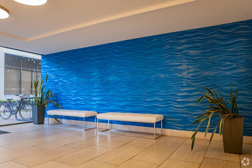 More Photos Of 5555 Garden Grove Blvd, Westminster Office Residential For Lease