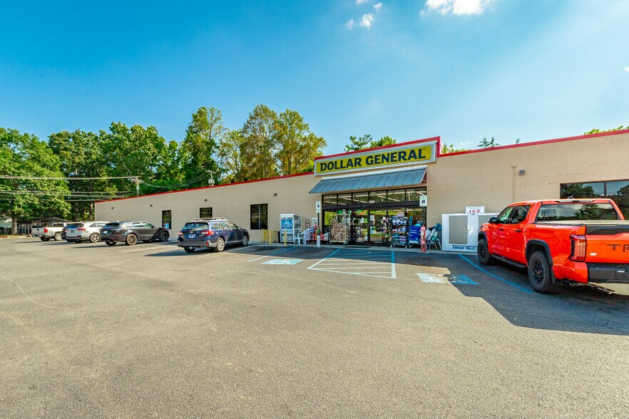 More Photos Of 3703 Taft Hwy, Signal Mountain Storefront For Sale