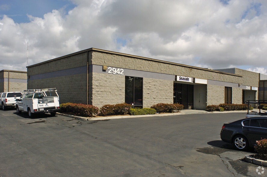 More Photos Of 2942 Industry St, Oceanside Unknown For Lease