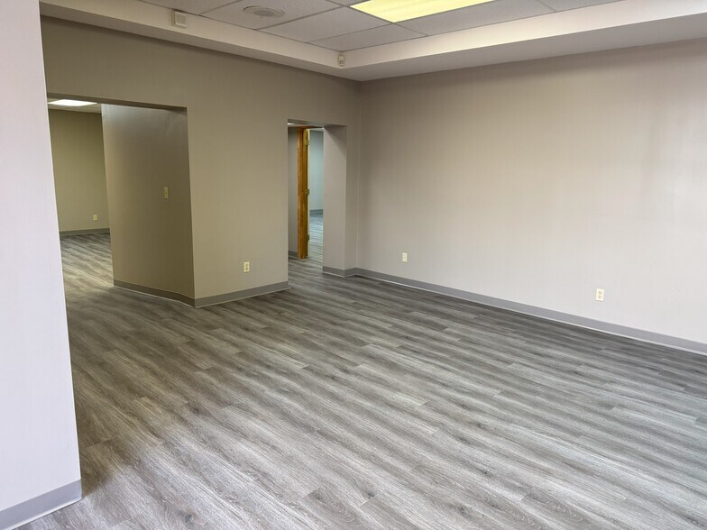 More Photos Of 209 Cherokee St, Kingsport Loft Creative Space For Lease