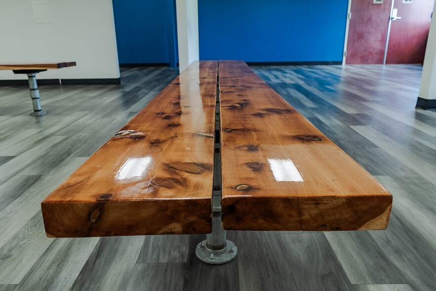 More Photos Of 1707 Alpine Dr, Columbia Storefront Retail Office For Lease