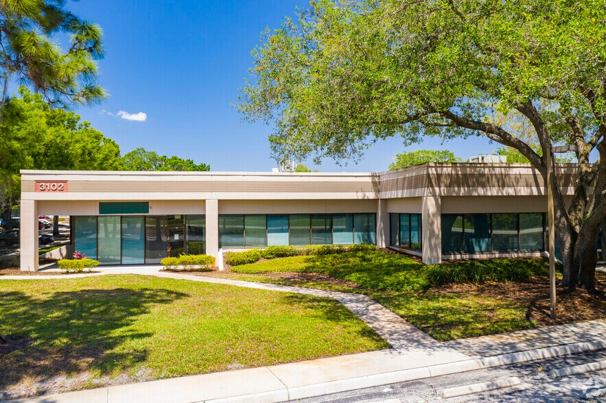 More Photos Of 3102 Cherry Palm Dr, Tampa Unknown For Lease