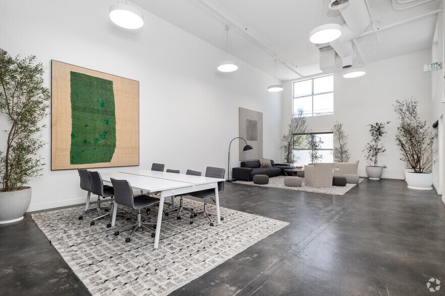 More Photos Of 1617 Broadway, Santa Monica Loft Creative Space For Sale