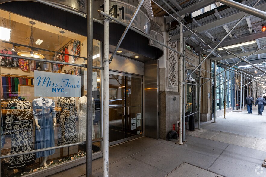 More Photos Of 141 W 36th St, New York Office For Lease
