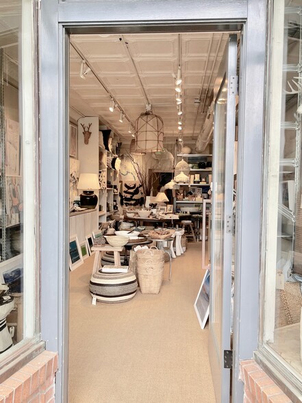 More Photos Of 232-236 Putnam Ave, Cos Cob Storefront Retail Office For Sale