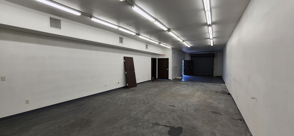 More Photos Of 1709 Stocker St, North Las Vegas Warehouse For Lease