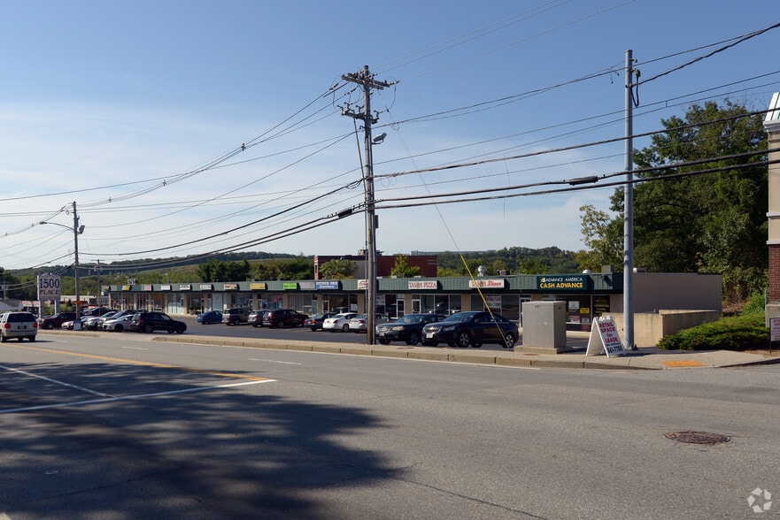 More Photos Of 1498-1500 Atwood Ave, Johnston Restaurant For Lease