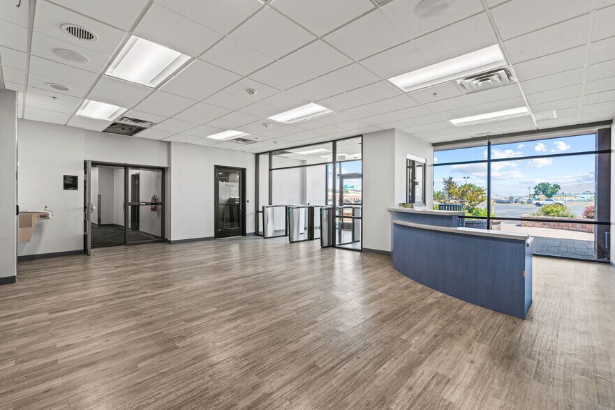 More Photos Of 310 W Bearcat Dr, South Salt Lake Office For Lease