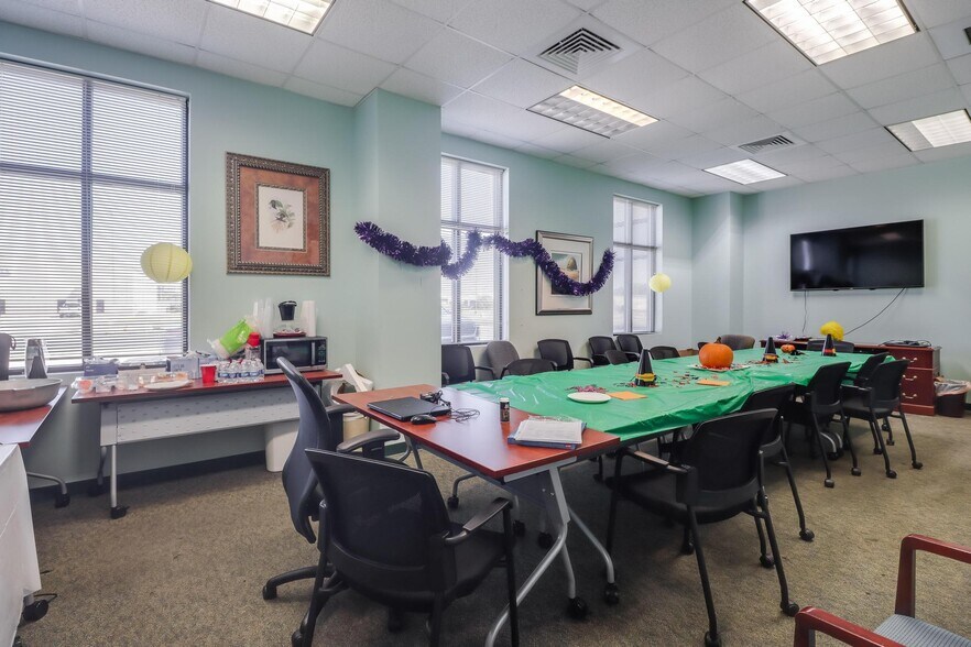 More Photos Of 10281 Corporate Dr, Gulfport Office For Sale
