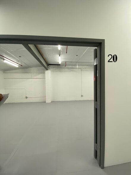 More Photos Of 901 E 31st St, Los Angeles Manufacturing For Lease