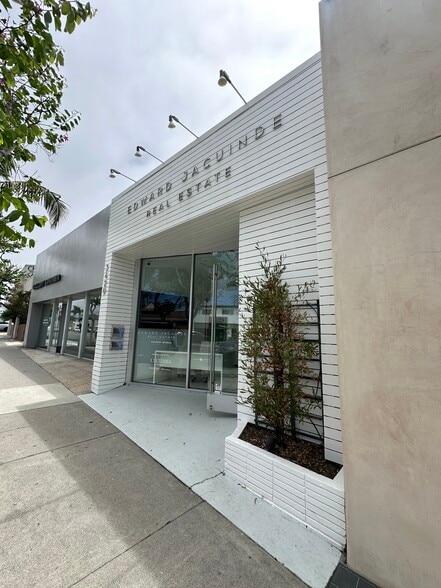 More Photos Of 3429 E Coast Hwy, Corona del Mar Storefront For Lease