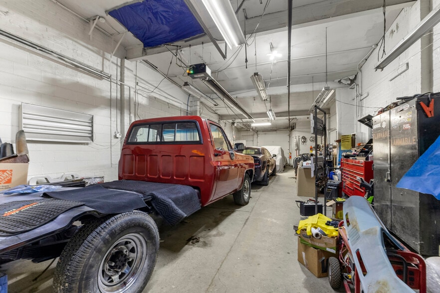 More Photos Of 17310 E 9 Mile Rd, Eastpointe Freestanding For Sale