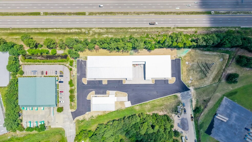 More Photos Of 481 Industrial Dr, Lexington Unknown For Lease