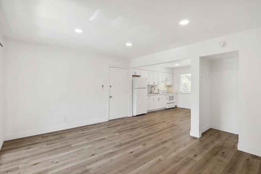 More Photos Of 2933 Eastern Ave, Sacramento Apartments For Sale