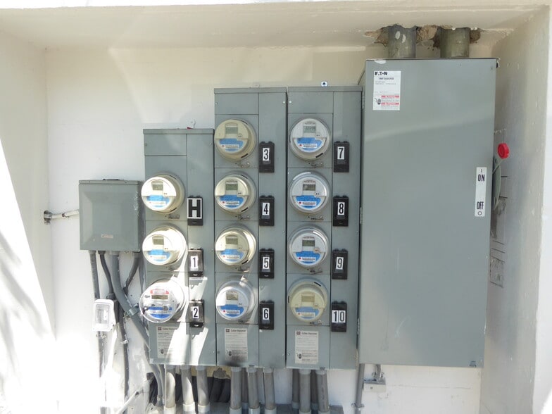 More Photos Of 1000 7th St, Miami Beach Apartments For Sale