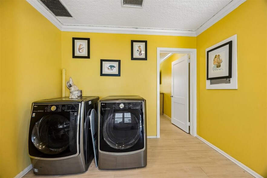 More Photos Of 1990 S Fletcher Ave, Fernandina Beach Multifamily For Sale