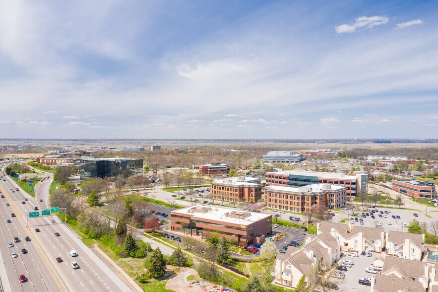 More Photos Of 15455 Conway Rd, Chesterfield Office For Lease