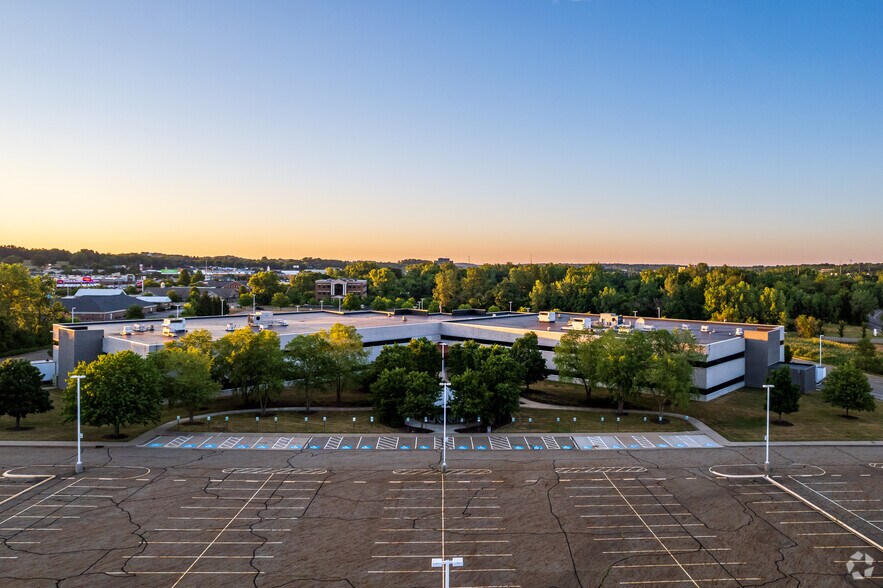 More Photos Of 4500 Munson St, Canton Office For Lease