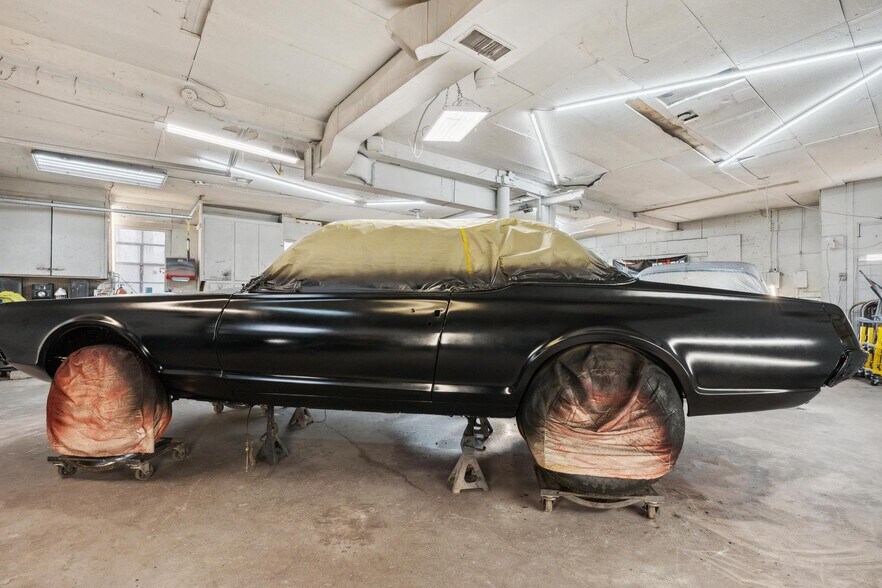 More Photos Of 1271 Harker St, Dayton Auto Repair For Sale