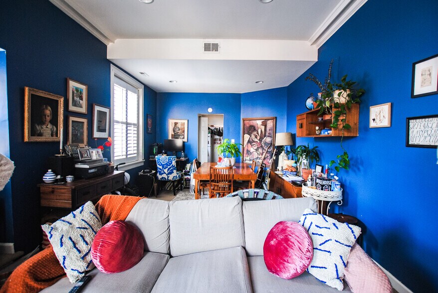 More Photos Of 809 Cathedral St, Baltimore Apartments For Lease