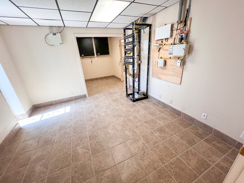 More Photos Of 6501 County Road 150, Midland Industrial For Sale