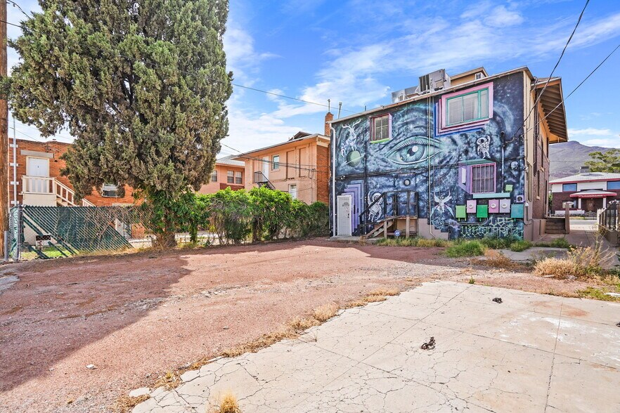 More Photos Of 2422 Montana Ave, El Paso Storefront Retail Office For Sale