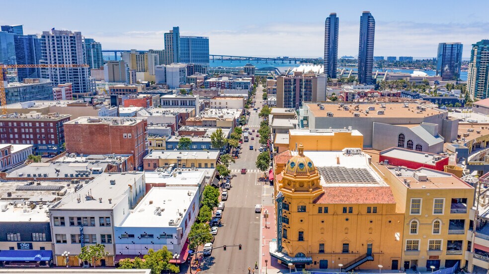 More Photos Of 401-421 E St, San Diego Storefront Retail Office For Sale