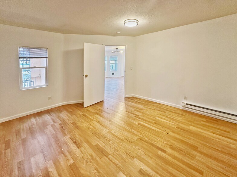 More Photos Of 1927-1929 Taraval St, San Francisco Apartments For Sale