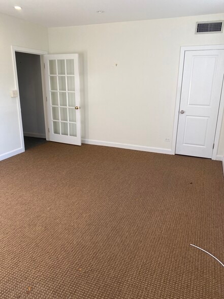 More Photos Of 72 Park St, New Canaan Office For Lease