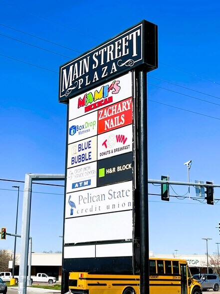 More Photos Of 5810 Main St, Zachary Unknown For Lease