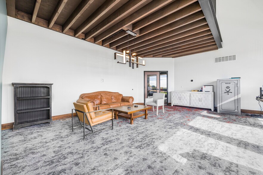 More Photos Of 3202 W 5000 S, Rexburg Office For Lease