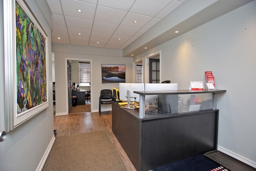 More Photos Of 187 King St E, Oshawa Office For Lease