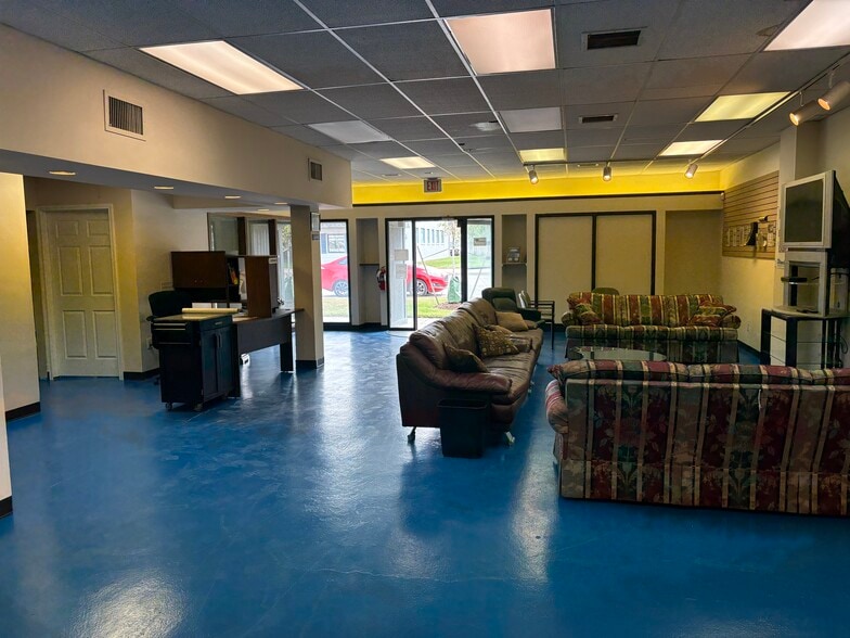 More Photos Of 25831 John R Rd, Madison Heights Warehouse For Sale