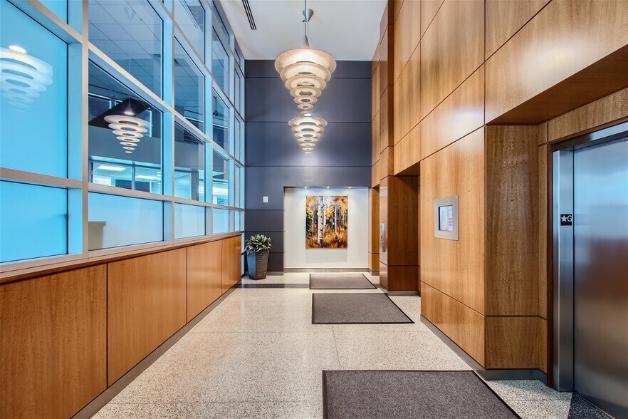 More Photos Of 1800 Glenarm Pl, Denver Office For Lease