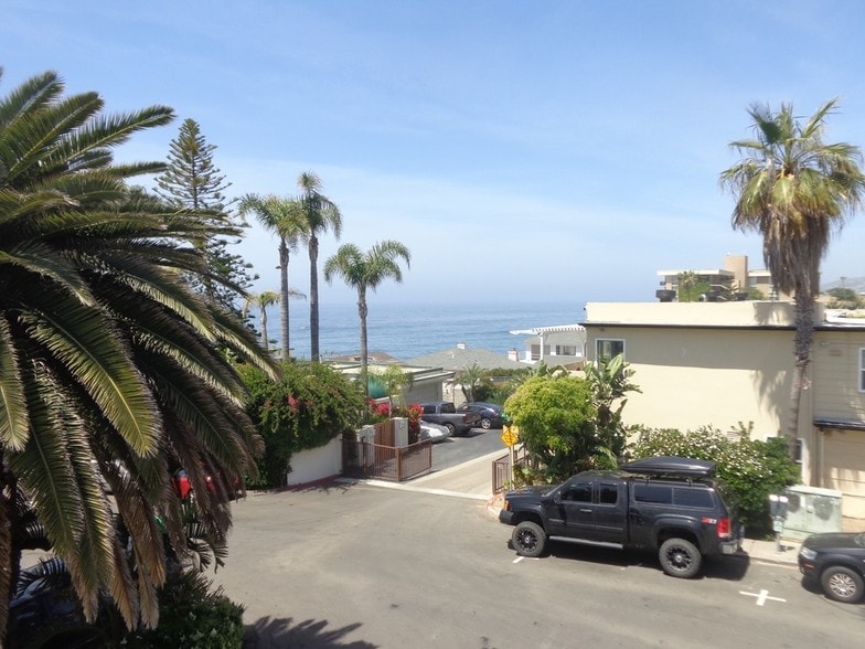 More Photos Of 1705 S Coast Hwy, Laguna Beach Storefront Retail Office For Lease