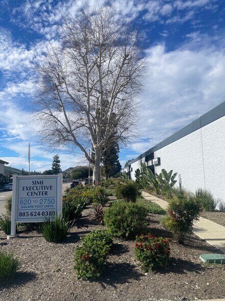 Primary Photo Of 195 E Easy St, Simi Valley Warehouse For Lease